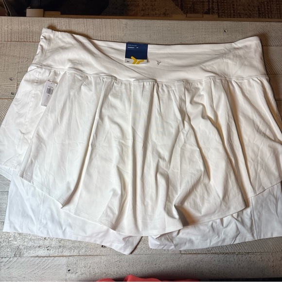 Old Navy Women's High Rise Powersoft Skort Go-Dry 4X White NWT! - Picture 12 of 16